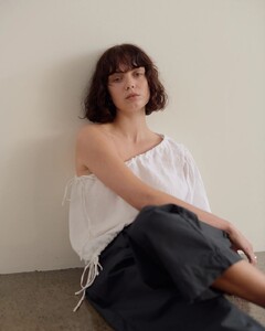 offshoulderlinenblouse_result.jpg
