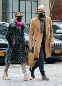 olivia-palermo-out-on-valentine-s-in-new-york-02-14-2021-0.jpg