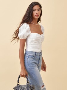 radish-top-white-5.jpg
