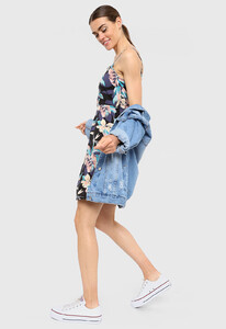 roxy-5429-596435-4.jpg