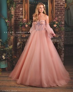 salon_ibrahem_bridal_149463722_689271308416615_2901732375774951163_n.jpg