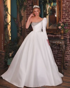 salon_ibrahem_bridal_149953843_426388512005690_3990049495118299128_n.jpg