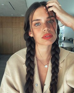 sarasampaio_153554778_236008801517610_1356872558059615961_n.jpg