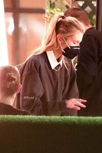 stella-maxwell-at-mr.-chow-in-beverly-hills-02-11-2021-3.jpg