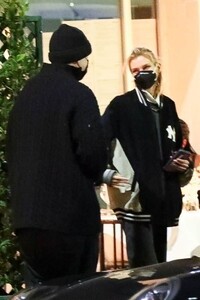 stella-maxwell-at-mr.-chow-in-beverly-hills-02-11-2021-5.jpg