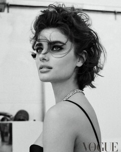 taylor_hill_1528367661960179423056664495441545914879926n.jpg