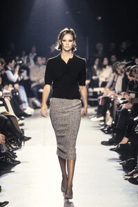 ter-et-bantine-fw-1995-3.thumb.jpg.3a6a3d8da82dff1ff3dba22520fbf89d.jpg