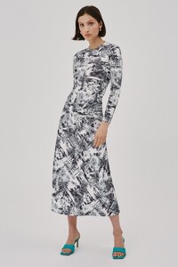 trace_skirt_109-ivory_w_black_toile_trace_ls_top_104-ivory_w_black_toile_nh_0729-edit.jpg