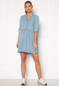 vero-moda-libbie-34-loose-tunic-light-blue-denim_1.jpg