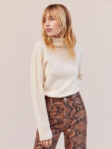 vintage-jude-sweater-cream-3.jpg