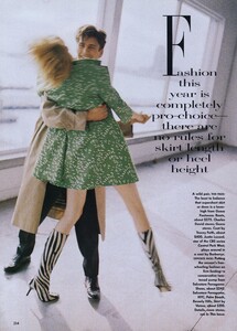 von_Unwerth_US_Vogue_February_1996_03.thumb.jpg.1d7cac133a053eafbf668a007282490a.jpg