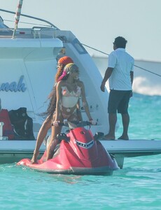 winnie-harlow-on-vacation-in-tulum-02-24-2021-8.jpg