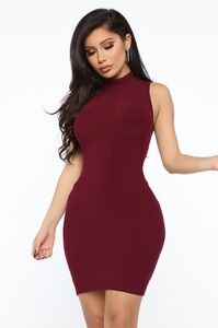 10-01-19_Studio_2_MA_LE_11-30-36_24_RD63630_Burgundy_CC_34225_JK_NT.jpg