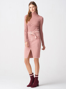 101a02386_pembe-1.jpg