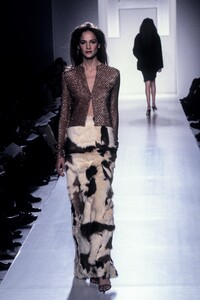 1020208241_Halston2000WomenRTW65.thumb.jpg.1c38eb654ab5947bf256d2e9705e7c6e.jpg