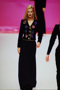 Yves-Saint-Laurent-Fall-1995 (43).jpg