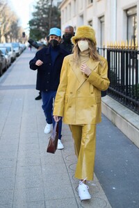 bal010321BZNimage105.jpg