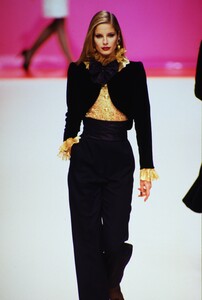 Yves-Saint-Laurent-Fall-1995 (20).jpg