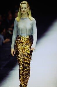 1303576809_gianfranco-ferre-fw-1993(9).thumb.jpg.e0f32cf2f0f699d03c8955a8285b4057.jpg