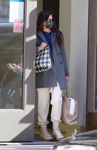      kat160321BZNimage101.jpg