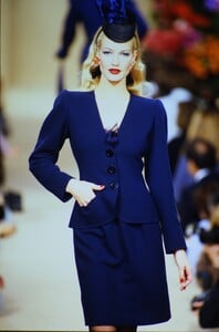 1371281914_ysl-hc-ss-1995(11).thumb.jpg.a8f6f30170912a0ca66a48ad086a9364.jpg