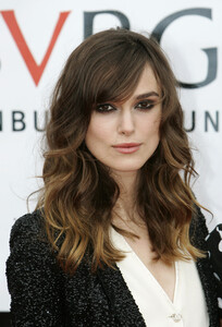 14011_Celebs4ever-com_Keira_Knightley_The_Edge_of_Love_premiere_at_62nd_Edinburgh_International_Film_Festival_June_18_2008_122_197lo.jpg