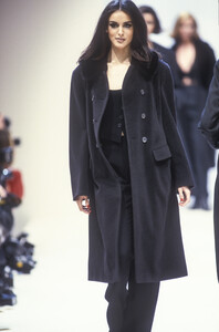 1480425704_JilSander1992WomenRTW5.thumb.jpg.744780ca6365941d20c70a544526771c.jpg