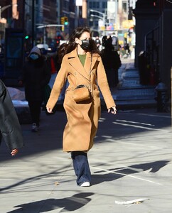       kat030321BZNimage3.jpg