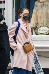        hol070321BZNimage110.jpg