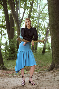 1803137003enugo-ss20-santa-lucia-blouse-tunuyan-skirt-jpg.thumb.jpg.f08a30924cb30995c43f70f234ef15fd.jpg