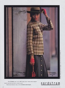 1856532524_VOGUEUSAug198901.thumb.jpg.a50684c83e63305388e5990f7a261861.jpg