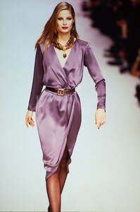 Yves-Saint-Laurent-Fall-1995 (39).jpg