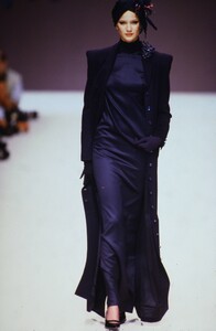 1952824594_JeanLouisScherrerCoutureFall1996(12).thumb.jpg.32f0203acc74660f09b127ae51f1e5b7.jpg