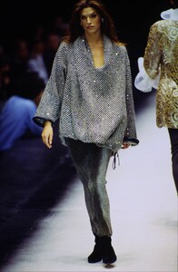 1961390422_gianfranco-ferre-fw-1993(11).thumb.jpg.83018b7cfa2d24d58ff057efbbcb6558.jpg