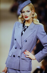 1979732498_ysl-hc-ss-1995(16).thumb.jpg.98c93729b0b32d9f7dc0f93cc79bf6d6.jpg