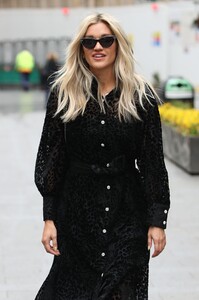       ash180321BZNimage108.jpg