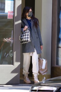     kat160321BZNimage102.jpg