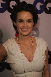 3_carla_gugino.jpg