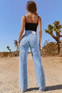 4153_7_light-blue-wide-leg-jeans_5.jpg