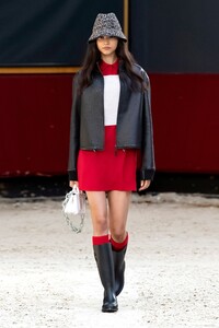 Mika Schneider Longchamp Fall 2021 RTW PFW 1.jpg