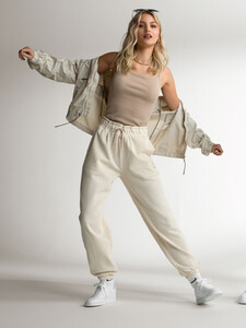 440965_hires.jpg