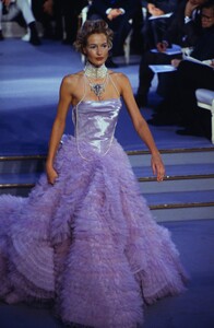 44763849_ChristianDiorCoutureSpring1997(8).thumb.jpg.fec375eb2482c2c367acee5884b46c58.jpg