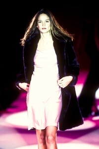 476241622_KatherineHamnett1997WomenRTW62.thumb.jpg.5c6016586e639f9c47bce2d688f9bbdf.jpg