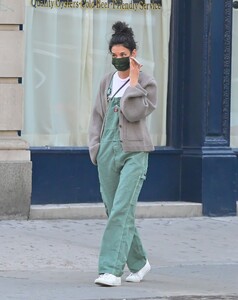     hol120321BZNimage127.jpg