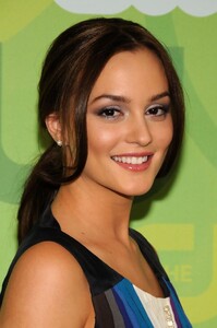 Leighton+Meester+CW+Network+Upfront+M_4MSZi2oIex.jpg