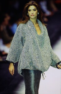 665200660_gianfranco-ferre-fw-1993(10).thumb.jpg.e15f9cf229e048cd85827b1755e9fdc1.jpg