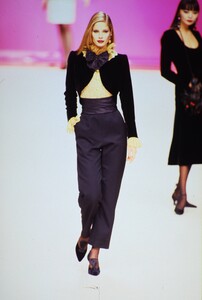 Yves-Saint-Laurent-Fall-1995 (23).jpg