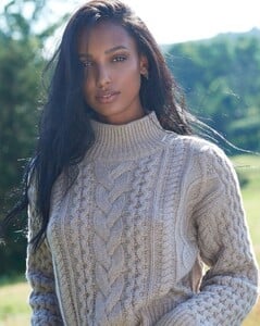 752162814_JasmineTookes1.thumb.jpg.e5c67df2dcdaaac3072bb22c158b8aba.jpg