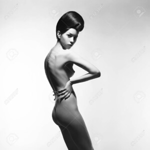 80076288-black-and-white-art-fashion-studio-photo-of-nude-elegant-woman-on-white-background-perfect-body-beau.thumb.jpg.bc6fdd850ed95b8a7b2c34b6a7ff44f4.jpg