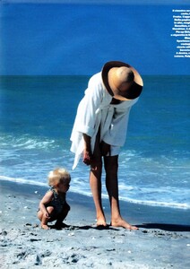 952507682_MarieClaireItaliaJuly1991UnaVacanzaPerDueWilliamGarrett2.thumb.jpg.60ead216d4f787f65e6360f31c832293.jpg